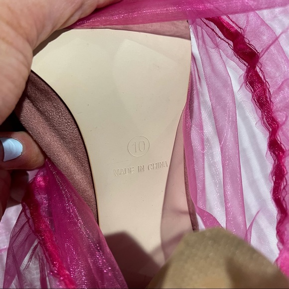 Pink Heels - Picture 3 of 3